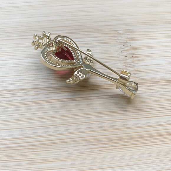 Heart & wings broach - Picture 2 of 3